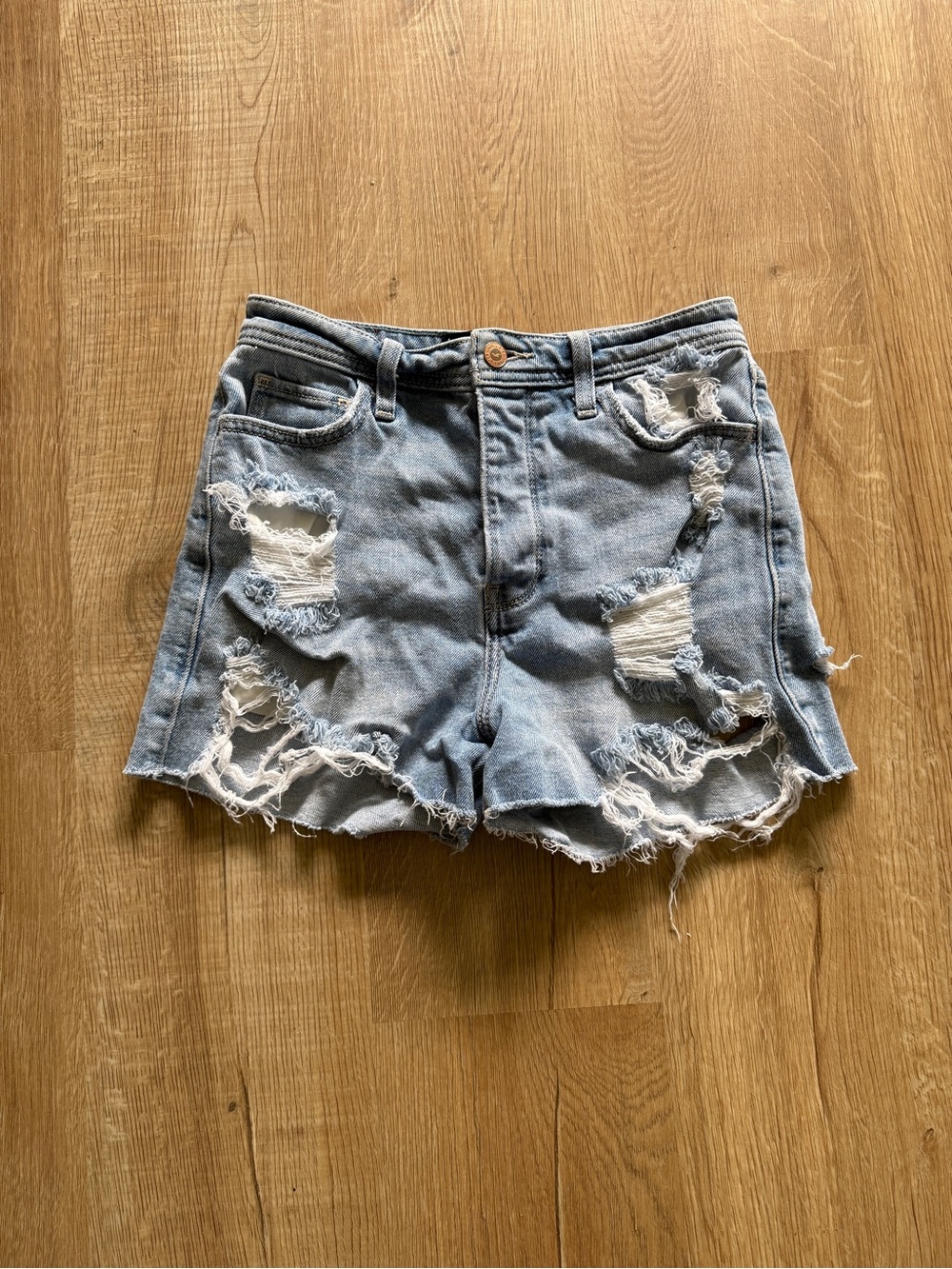 Hollister Ultra High Rise Mom Shorts, 1